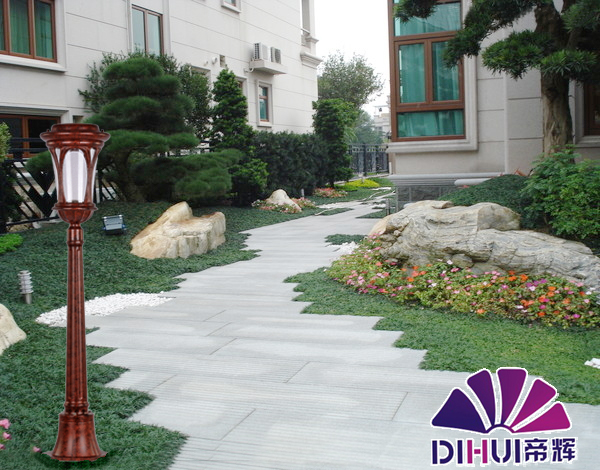 經(jīng)濟(jì)、環(huán)保、實(shí)用、時(shí)尚，太陽(yáng)能戶(hù)外燈主導(dǎo)未來(lái)黑夜